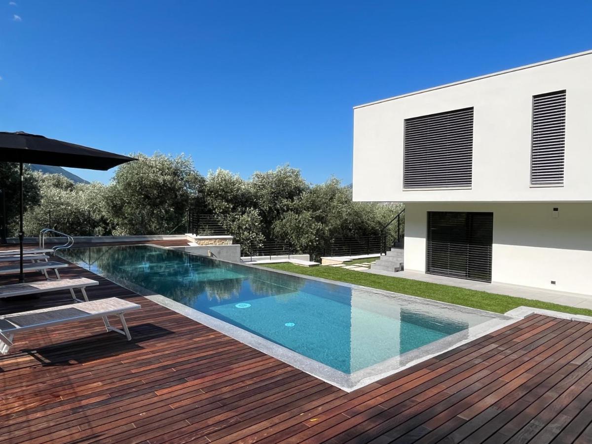 مالتشيزينيه Olivo Luxury Apartments المظهر الخارجي الصورة
